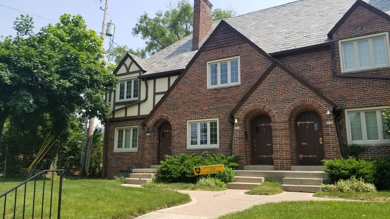 Primary Photo - 2084 Coventry Rd