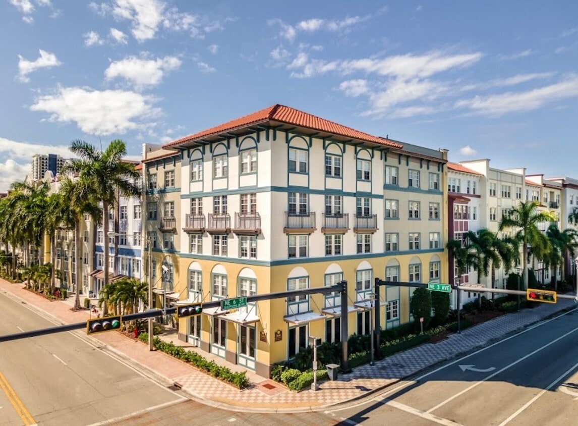 Photo - 533 NE 3rd Ave (Fort Lauderdale, FL)