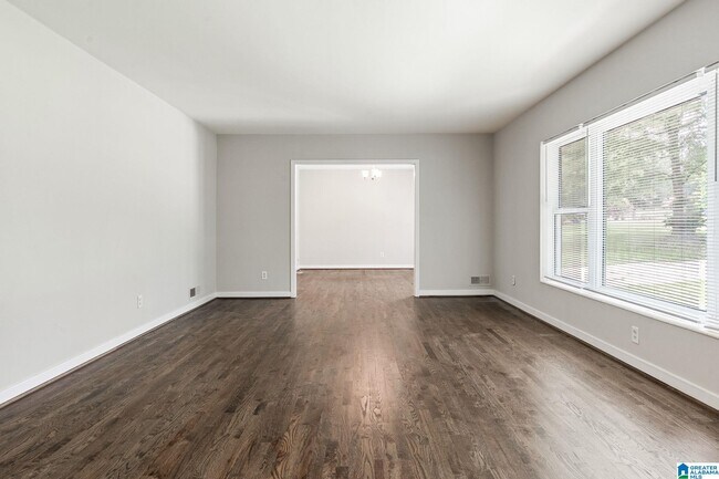 Building Photo - 531 Park Terrace