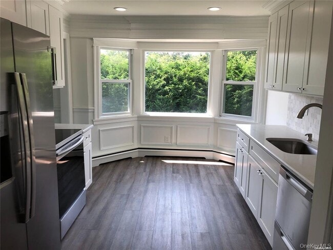 Building Photo - 36 Cullen Ave