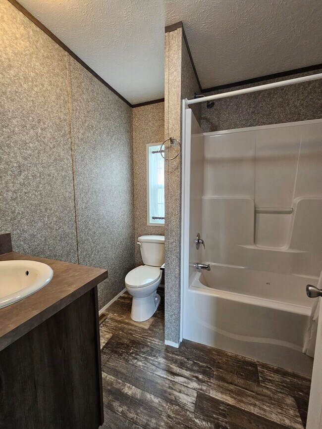 Foto del edificio - 6 Daisy Ln