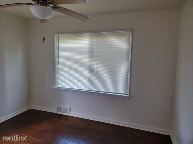 Building Photo - 3 br, 1 bath House - 5145 Hereford St