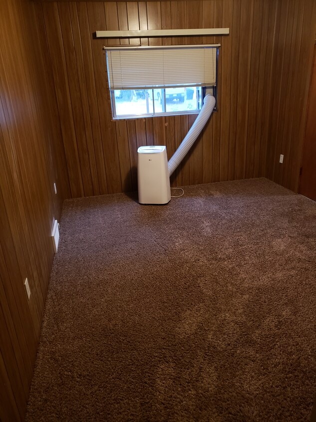 Foto principal - 146 W 200 S
