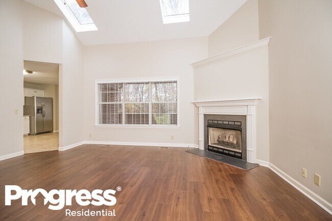 Building Photo - 6333 Paddington Way