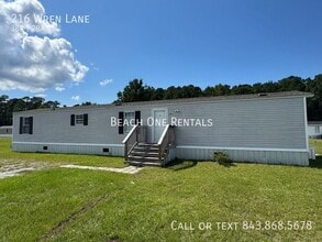 Building Photo - 216 Wren Ln