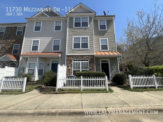 Building Photo - 11730 Mezzanine Dr