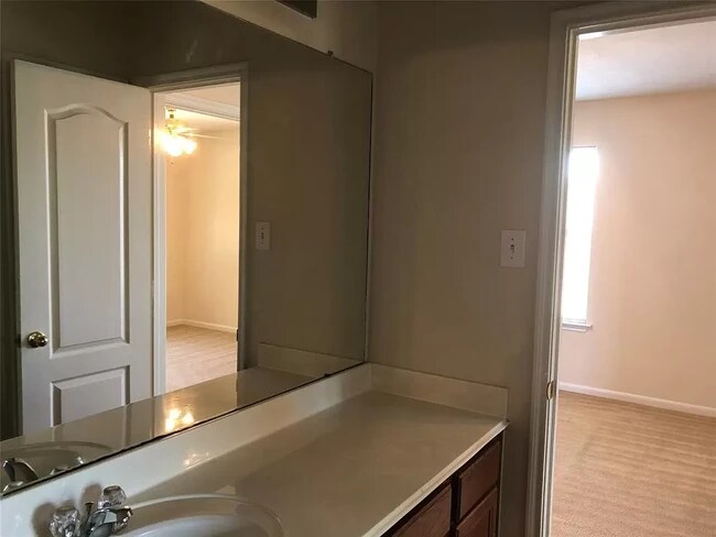 Foto del edificio - 11119 Mooring Ridge Ln