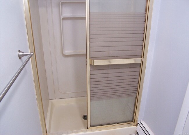 Building Photo - 38 Oak St