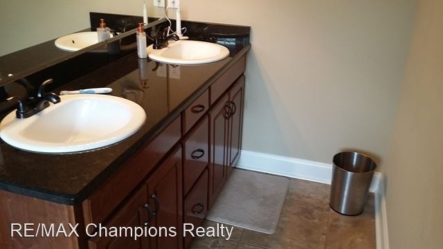 Foto del edificio - 4 br, 3 bath House - 466 Oswichee Rd
