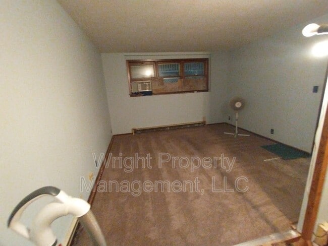 Building Photo - 1215 2nd St