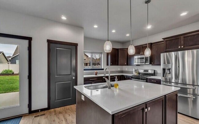 Foto del edificio - SINGLE FAMILY HOME IN THE FOX TAIL SUBDIVISION (APP#148)