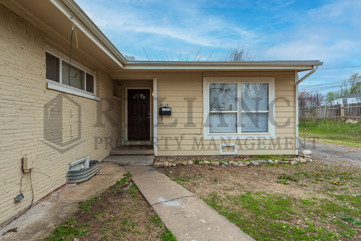 Foto principal - 5106 E Pawnee St