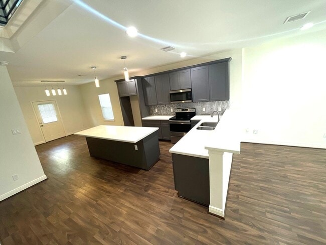 Foto del edificio - 4913 Southwind St