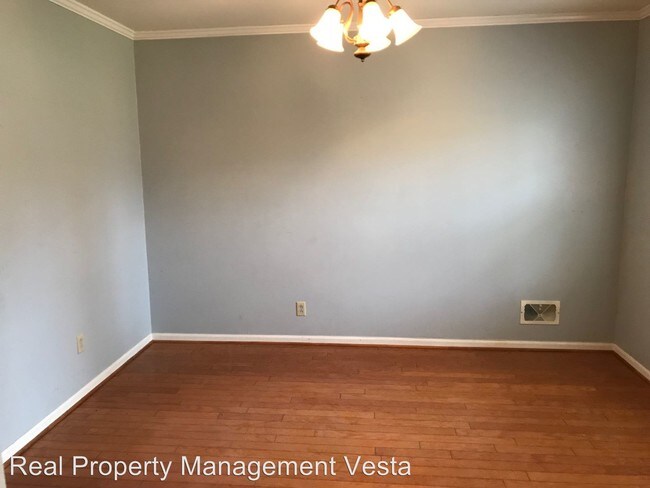 Building Photo - 1233 Marlowe Dr