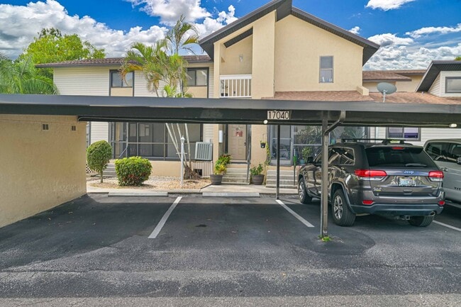 Foto del edificio - NOW AVAILABLE - Two Story Villa in Island Park!