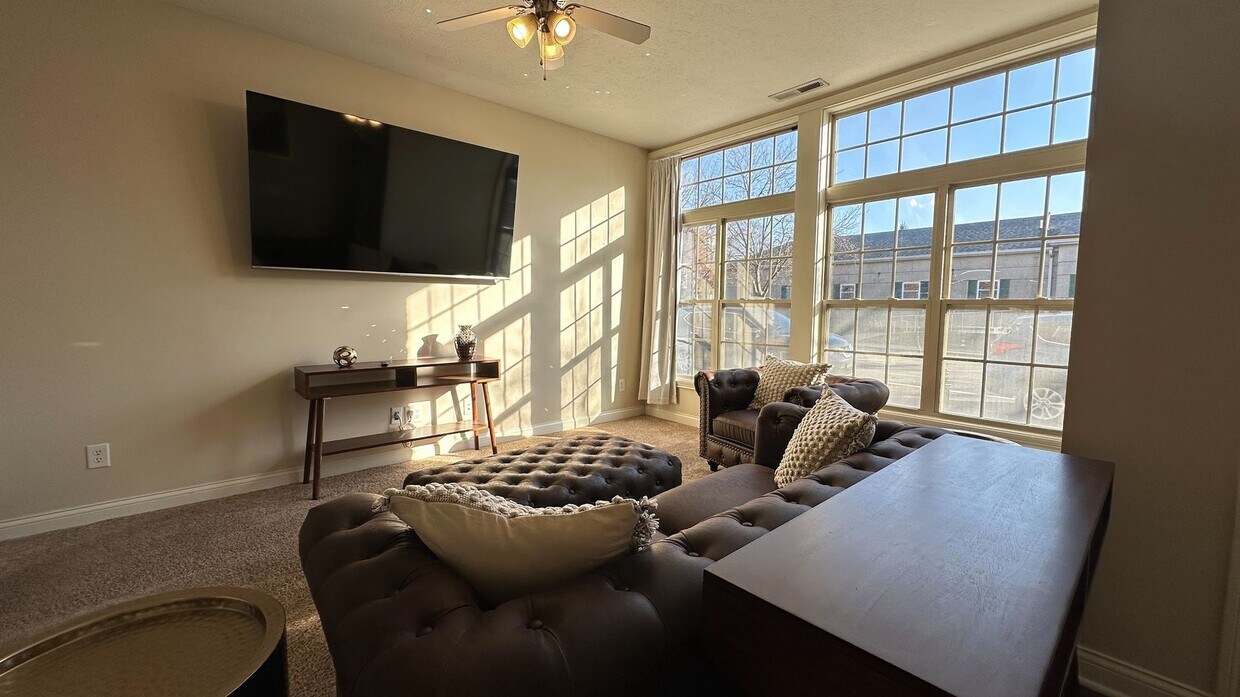 Foto principal - Amazing Location - Downtown Modern Living:...