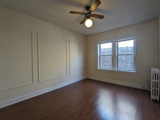 Foto del edificio - 2825 N Burling St