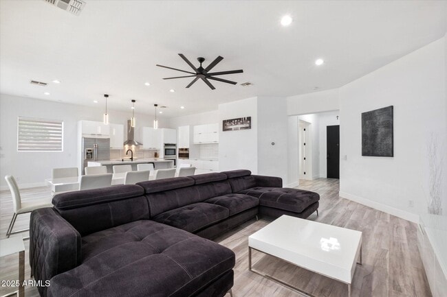 Building Photo - 47970 Navidad Court