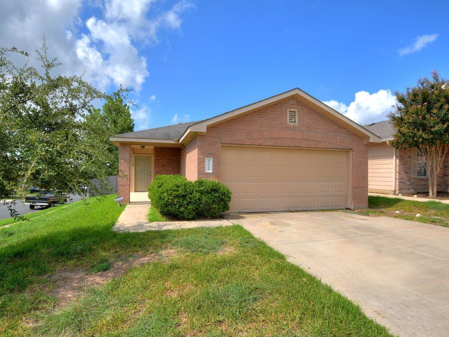 Primary Photo - Cozy 1-story 3/2 corner lot