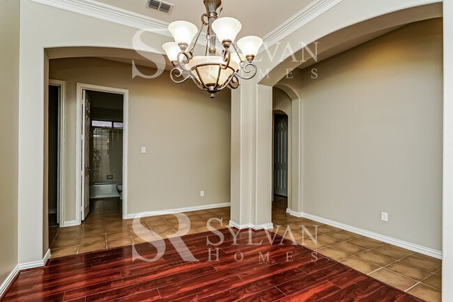 Building Photo - Gorgeous 4BR contemporary Home!