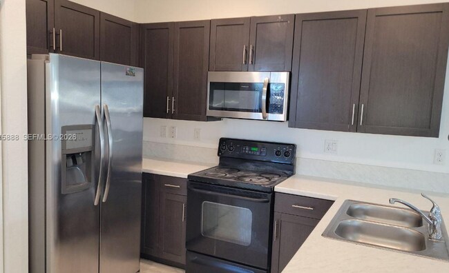 Foto del edificio - 22910 SW 127th Pl