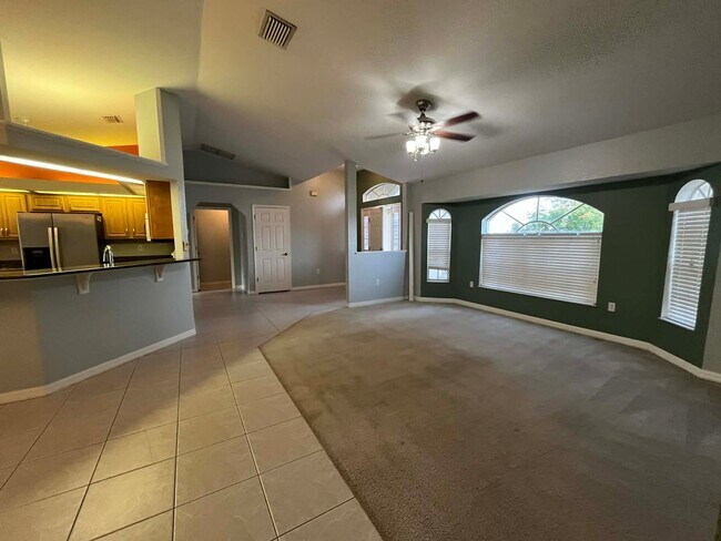 Building Photo - 25381 Deep Creek Blvd