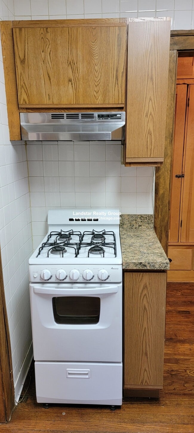 Foto del edificio - 2337 N Geneva Terrace