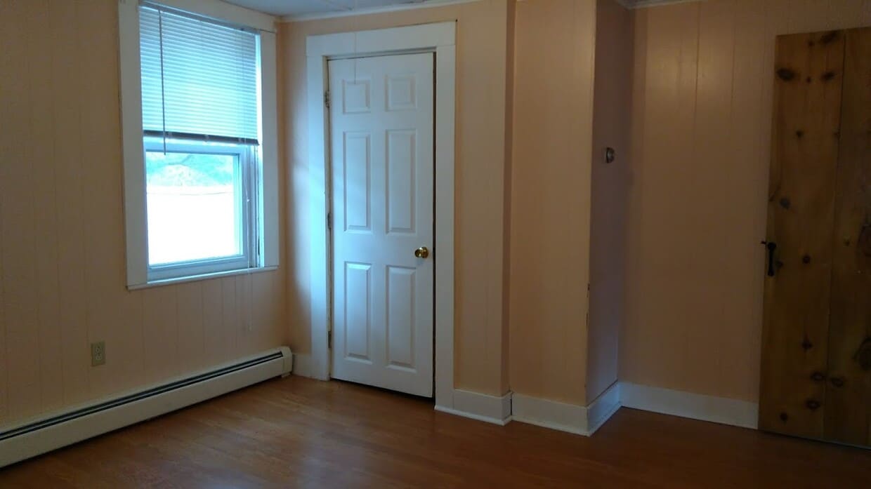 Bedroom 2 - 162 Central St