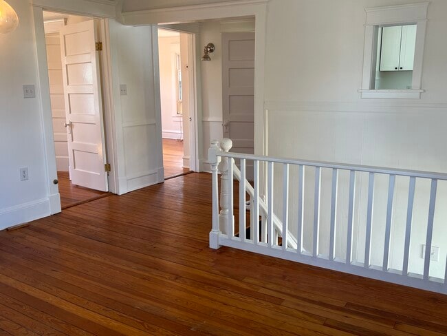 Common area, bedroom entrances - 704 Blenheim Ave