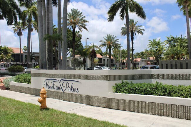 Foto del edificio - 7911 SW 104th St