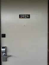 Building Photo - 7900 S Orange Blossom Trail