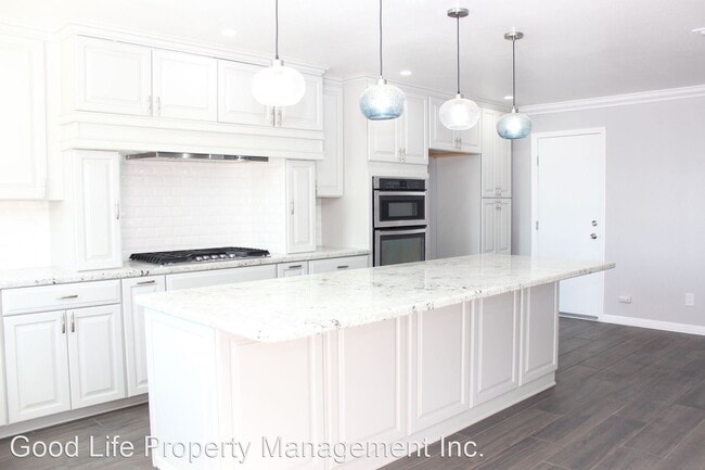 Building Photo - 4 br, 3 bath House - 582 Azalea Street