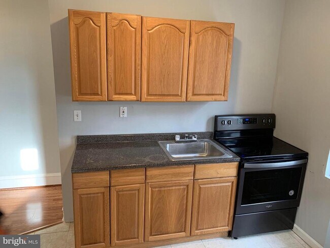 Foto del edificio - 1420 68th Ave