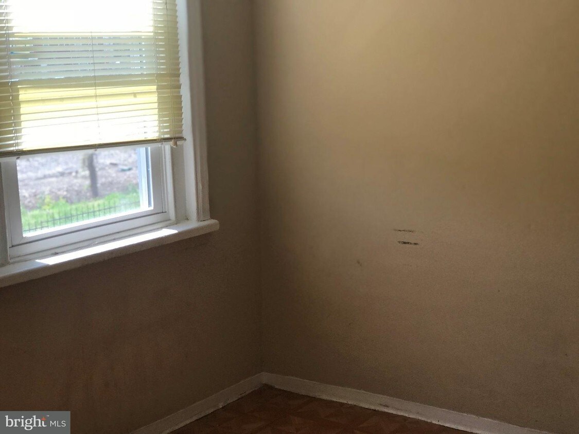 Foto principal - 255 E Tusculum St