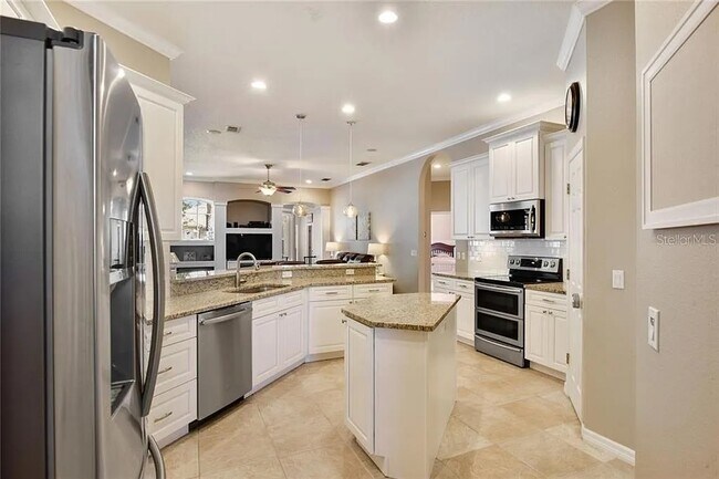Foto del edificio - 1560 Shadowmoss Cir