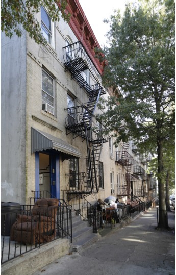 Primary Photo - 424 44th St