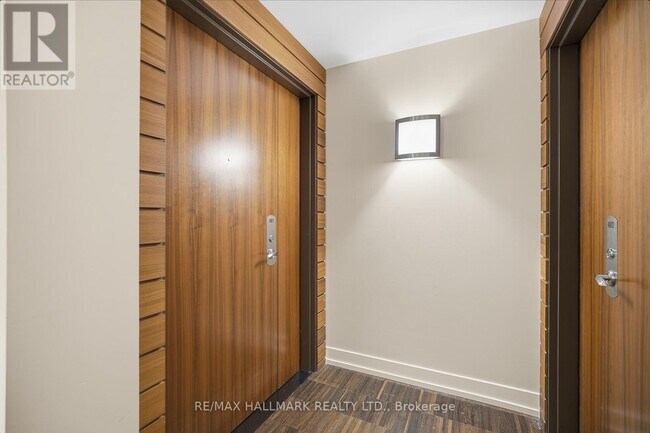 Photo du bâtiment - 2191 Yonge St