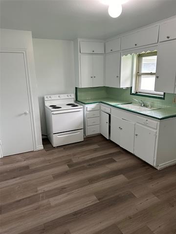 Foto del edificio - 409 E Polk St