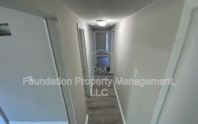 Building Photo - 3840 McCain Rd