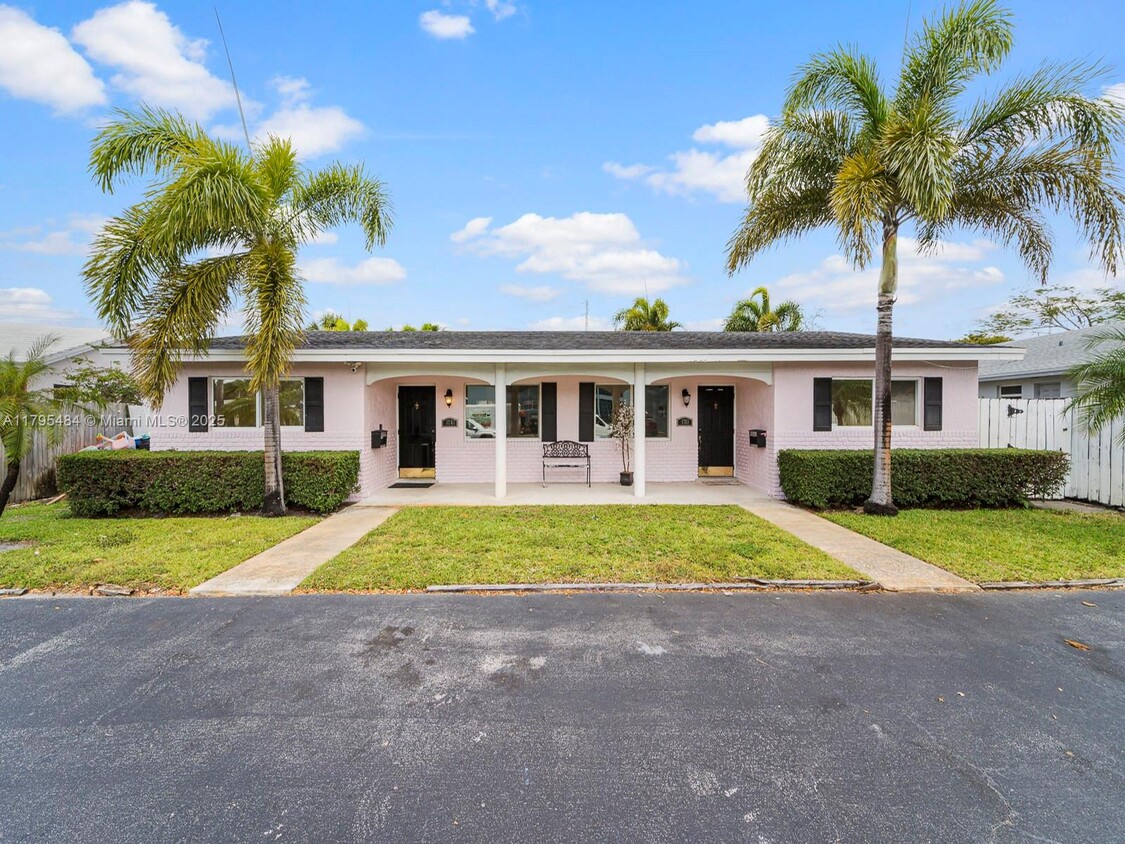 Foto principal - 1761 NE 52nd St