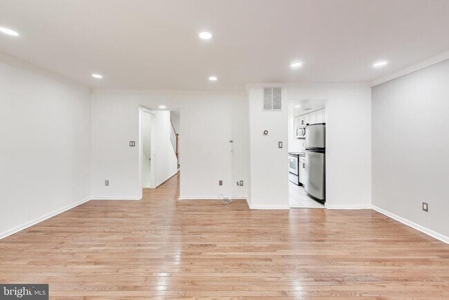 Foto del edificio - 20210 Maple Leaf Ct