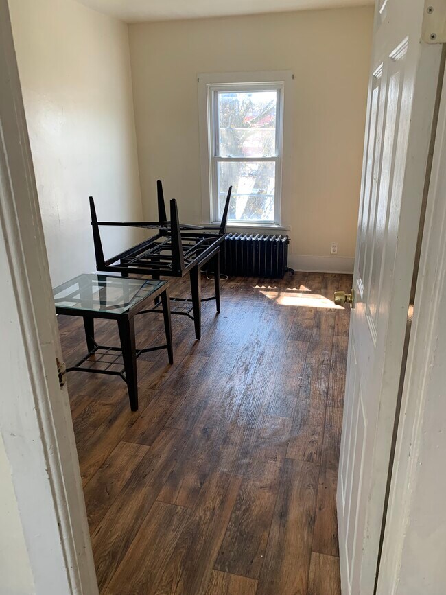 108 Pearl St Unit 2, Medina, NY 14103 Apartments in Medina, NY