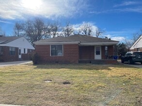 Building Photo - 1008 Arkansas St