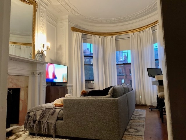 Building Photo - 468 Beacon St