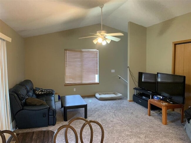 Foto del edificio - 3121 Diamond St