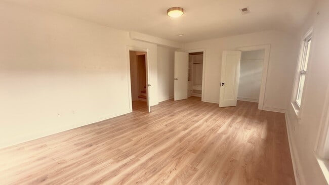Building Photo - 2434 Overlook Rd