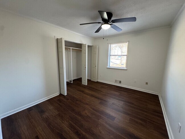 Foto del edificio - Charming 3 bedroom, 2 bathroom Ranch-Style Home