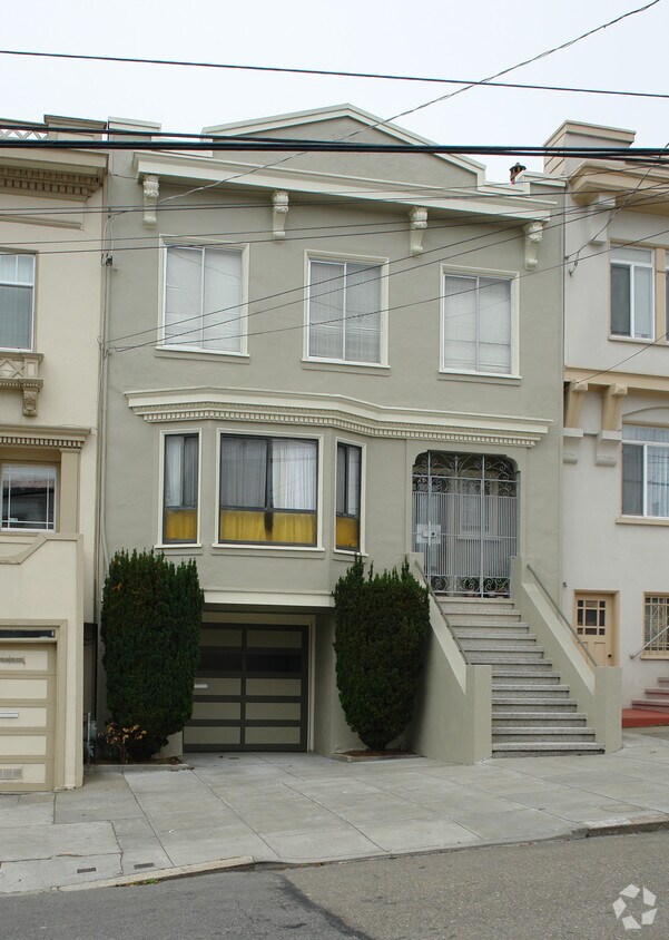 Building Photo - 667-669 26th Ave
