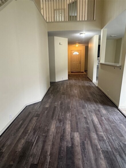 Foto del edificio - 2842 Sandberry Dr