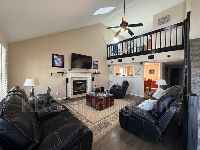 Building Photo - 6040 Capital Pl